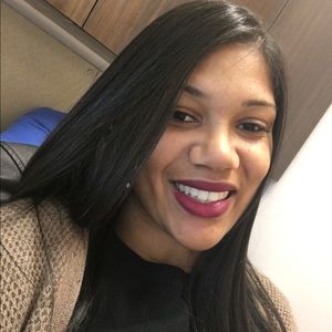 Meet your Posher, Loayma